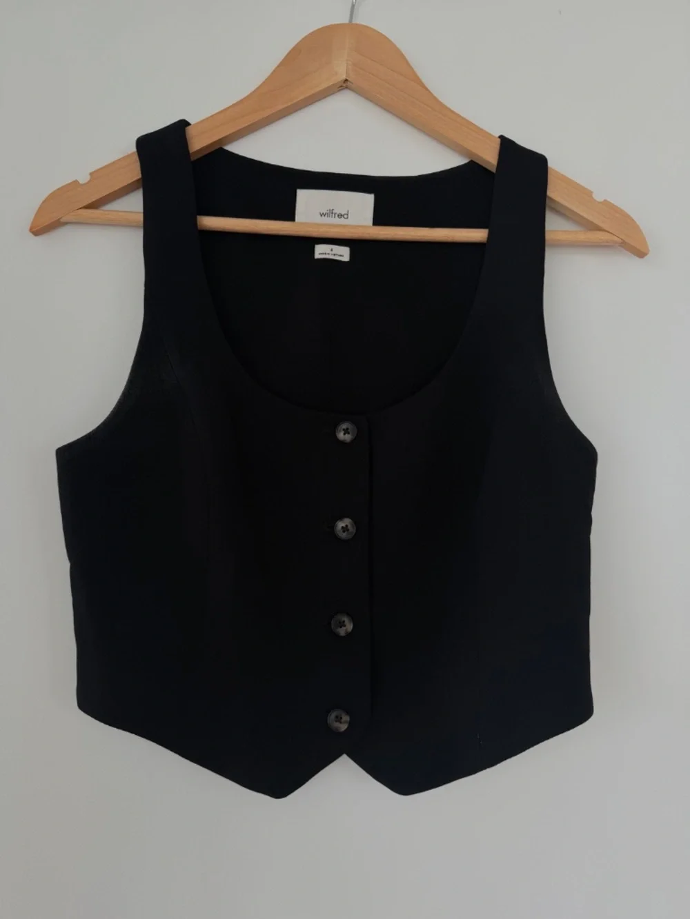 Aritzia - Wilfred Cropped Tailored Vest - Size 4 - In Good Condition - Picture 4 of 5